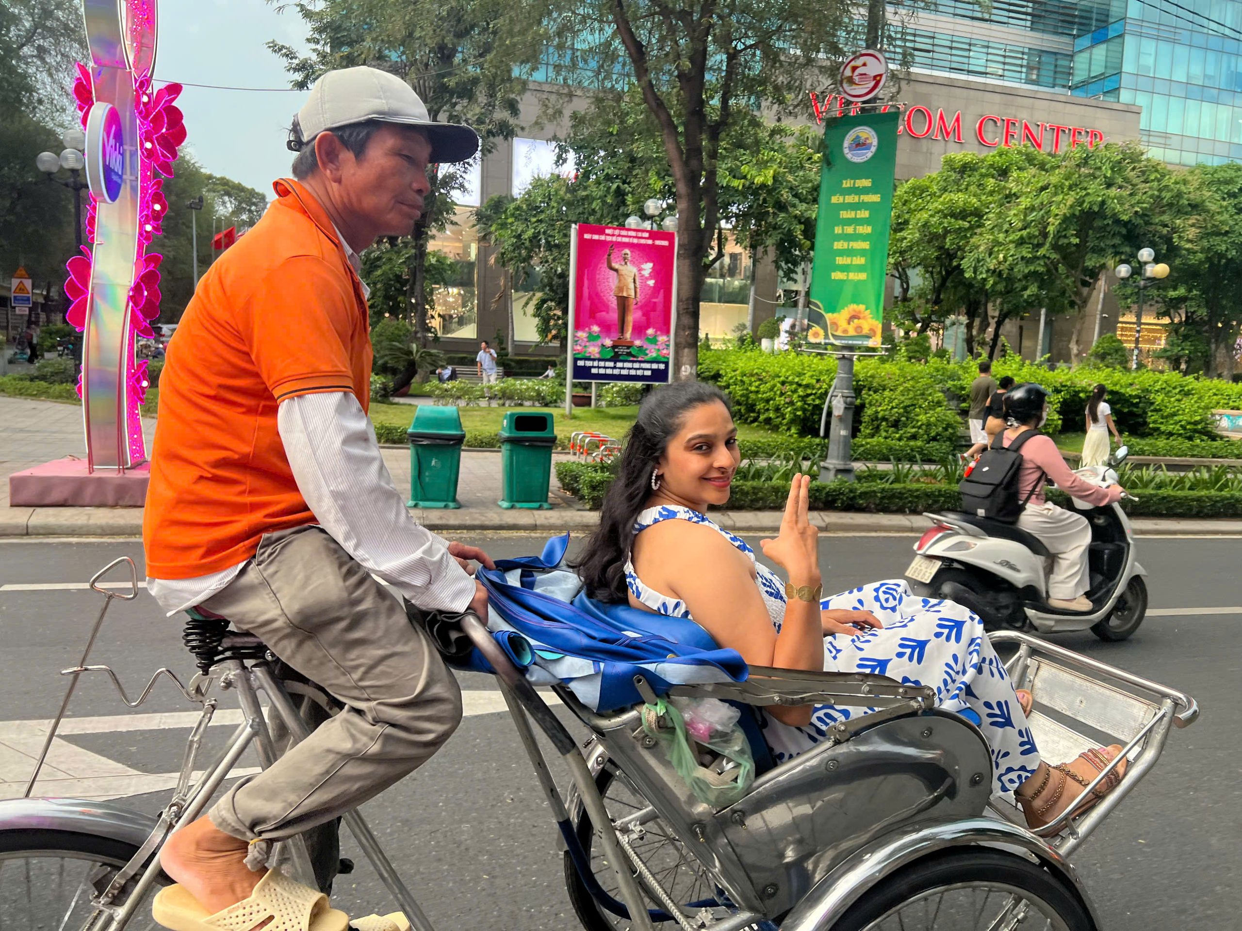 HO CHI MINH TOUR 1 DAY - FTC TOURIST